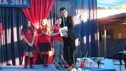 Licenciatura de 8° año básico y entrega de bitácoras image 42